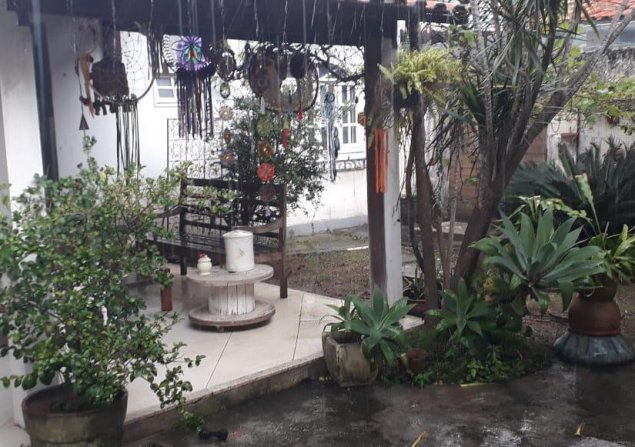 imóvel com 221m²