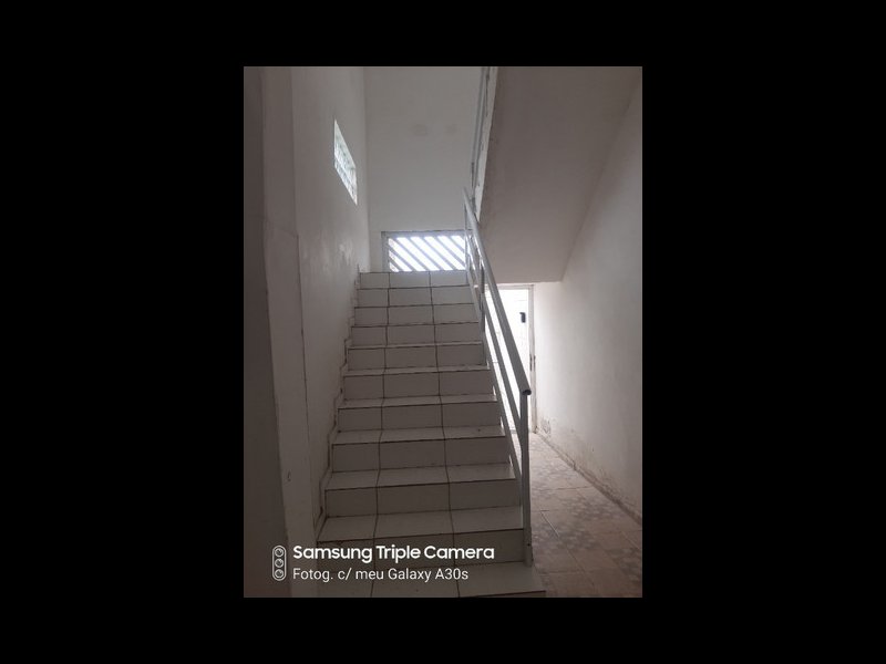 Apartamento à venda Jardim Rio Branco com 36m² e 1 quarto por R$ 50.000 - 1439816107-escadaria-2.jpg