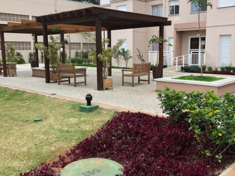 Apartamento à venda Parque Bristol com 41m² e 2 quartos por R$ 240.000 - 738233480-pergolado.jpg