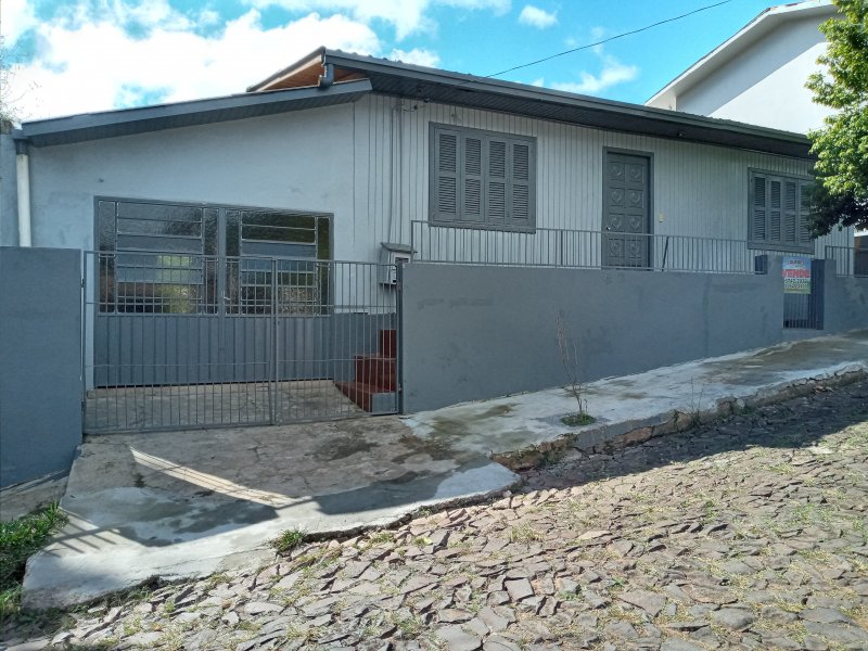 Casa à venda Centro com 324m² e 3 quartos por R$ 190.000 - 1230198646-20210523-132239.jpg