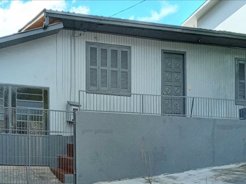 Casa à venda Centro com 324m² e 3 quartos por R$ 190.000 - 467868649-20210608-225135.jpg