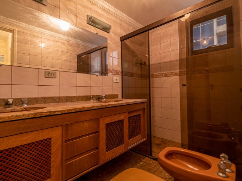 Apartamento à venda Vila Andrade com 176m² e 4 quartos por R$ 595.000 - 1926498024-17-banh1.jpg
