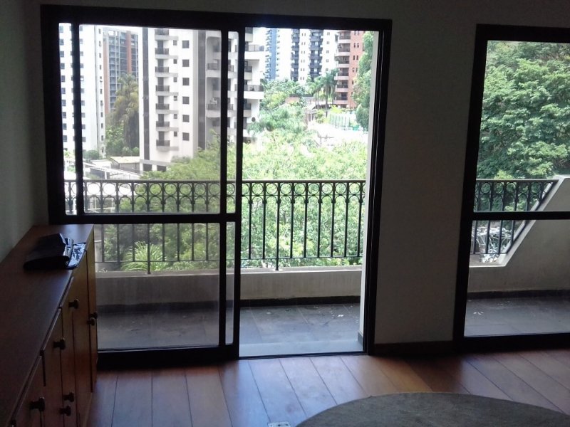 Apartamento à venda Vila Andrade com 176m² e 4 quartos por R$ 595.000 - 463870191-6-sala-sacada.jpg