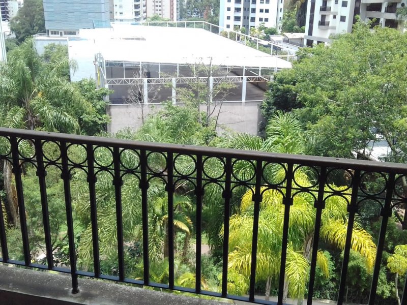 Apartamento à venda Vila Andrade com 176m² e 4 quartos por R$ 595.000 - 707615434-7-vista-sacada.jpg