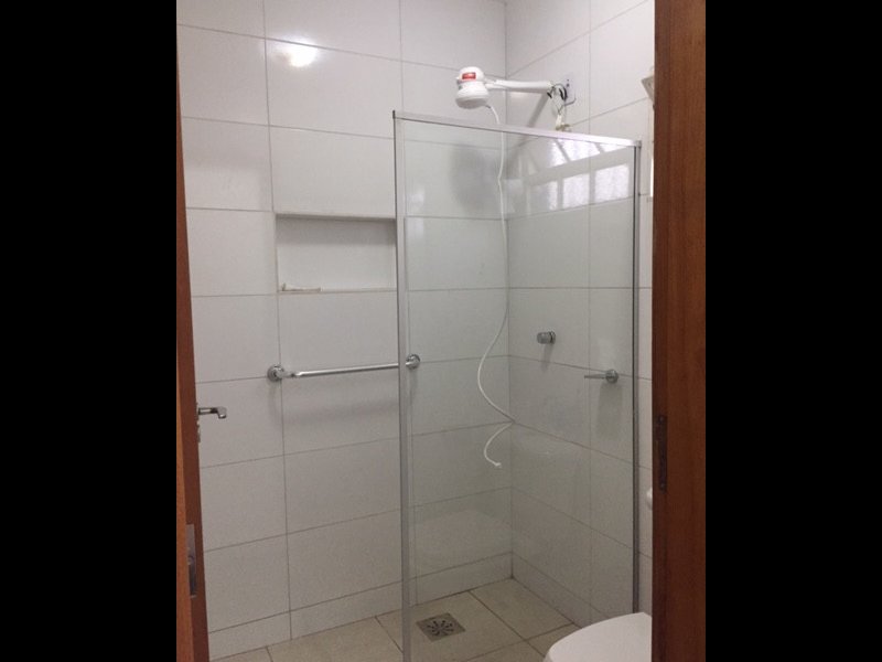 Casa à venda Taguatinga Sul (Taguatinga) com 157m² e 3 quartos por R$ 480.000 - 369489904-banheiro-do-lavabo-para-atender-2-quartos-o-numeo-2-2-o-numero-3.JPG