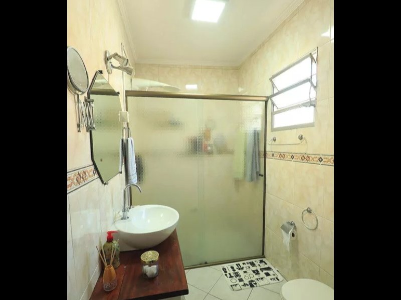 Casa à venda Vila Scarpelli com 122m² e 2 quartos por R$ 500.000 - 1345314124-banheiro-intimo.jpg