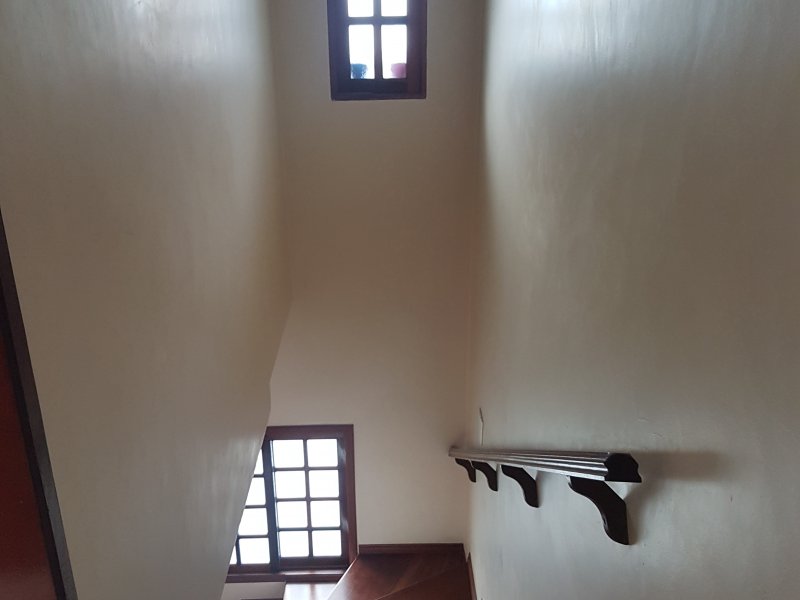 Casa à venda Vila Scarpelli com 122m² e 2 quartos por R$ 500.000 - 1733698700-escada-de-acesso.jpg