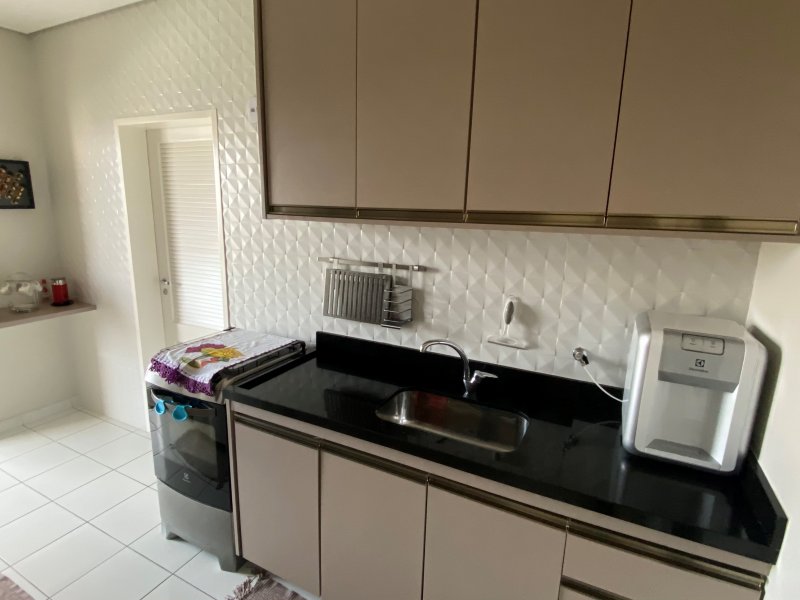 Cobertura à venda Jardim Tupanci com 196m² e 3 quartos por R$ 1.250.000 - 1839506287-img-7777.jpg
