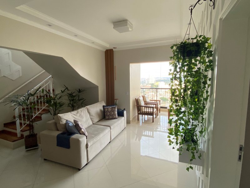 Cobertura à venda Jardim Tupanci com 196m² e 3 quartos por R$ 1.250.000 - 790330136-img-7774.jpg