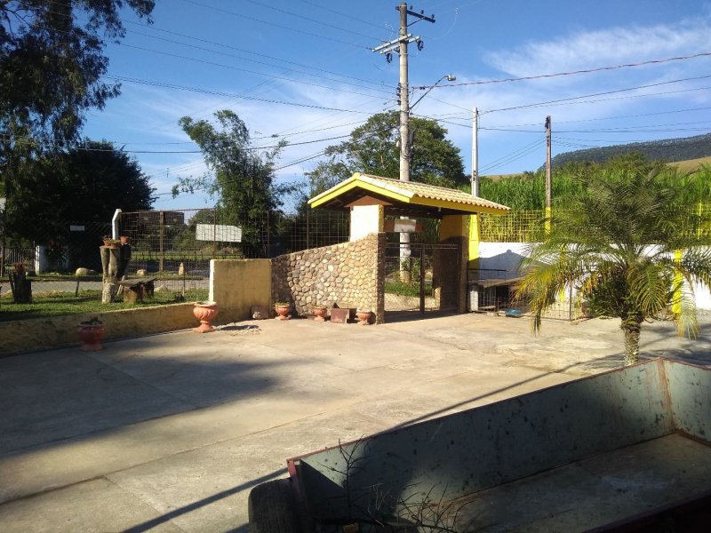 Chácara à venda Pedrinha com 3000m² e 3 quartos por R$ 600.000 - 1535075502-0b98211f-4370-43f9-9243-a2c4a15178f9.jpg