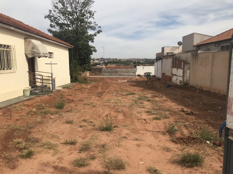 Casa à venda Vila Mota com 1024m² e 3 quartos por R$ 600.000 - 586555004-foto-13.JPG