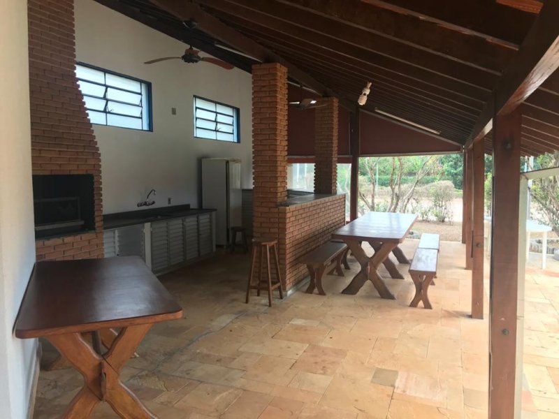 imóvel com 750m² - Tibaia de São Fernando II - São Carlos