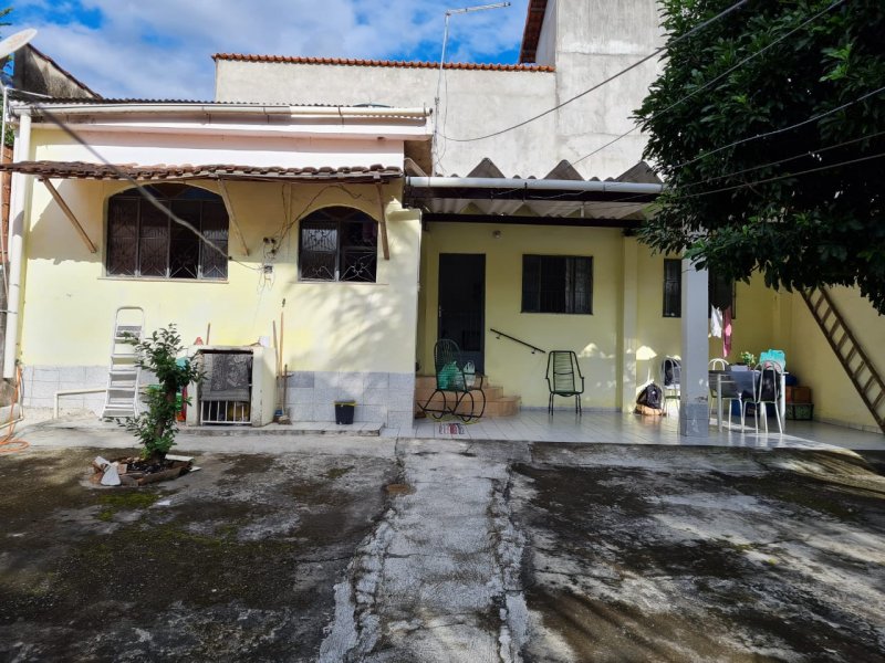 imóvel com 360m² - Laranjal - São Gonçalo