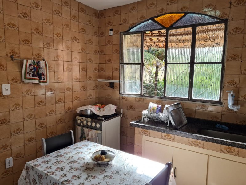 imóvel com 360m² - Laranjal - São Gonçalo