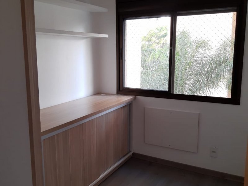 Apartamento à venda Passo d'Areia com 84m² e 3 quartos por R$ 649.000 - 1833866027-img-2146.JPG