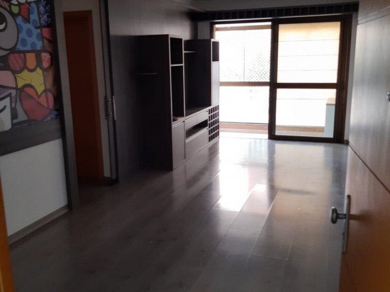 Apartamento à venda Passo d'Areia com 84m² e 3 quartos por R$ 649.000 - 867240891-img-2142.JPG