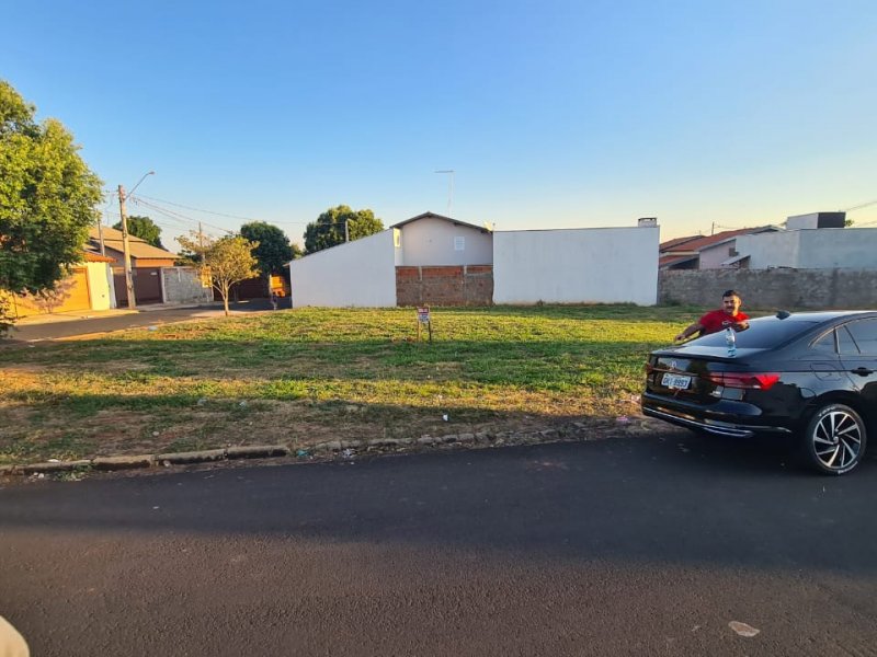 Terreno à venda Centro com 365m² e 1 quarto por R$ 110.000 - 2047301376-img-20210615-wa0016.jpg