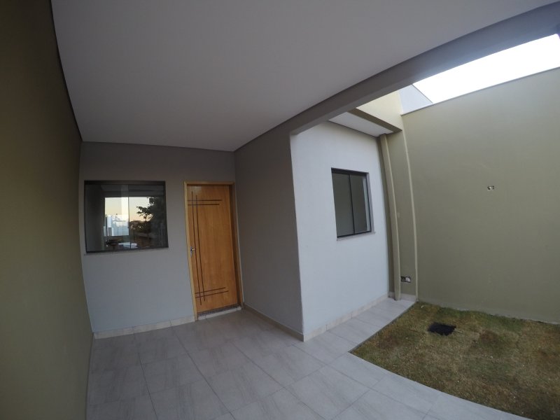 Casa à venda Parque Universidade com 64m² e 2 quartos por R$ 239.000 - 378369481-gopr1310.JPG