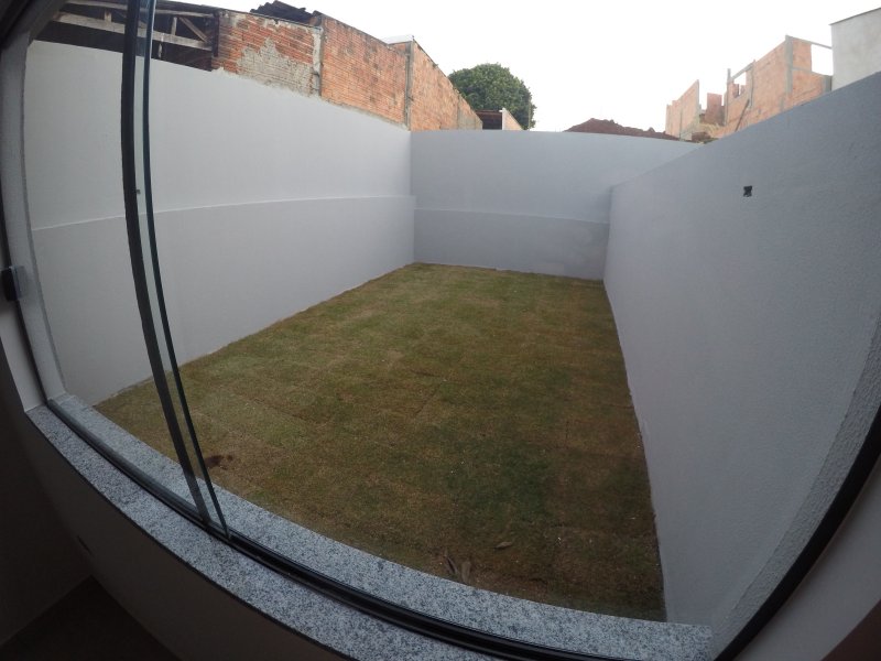 Casa à venda Parque Universidade com 64m² e 2 quartos por R$ 239.000 - 452214026-gopr1304.JPG