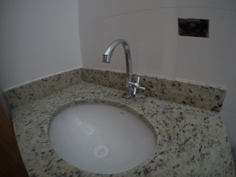 Casa à venda Parque Universidade com 64m² e 2 quartos por R$ 239.000 - 853532671-gopr1305.JPG