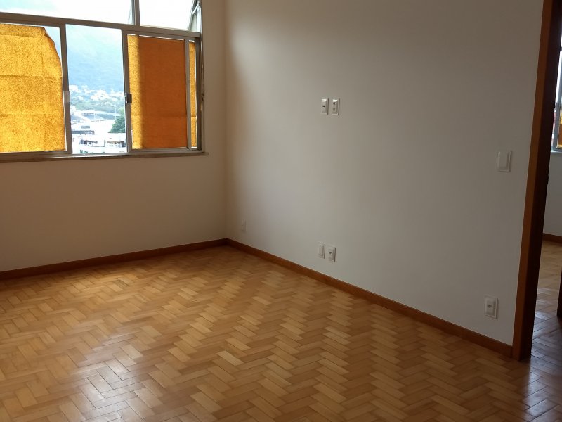 Apartamento à venda Leblon com 69m² e 2 quartos por R$ 1.800.000 - 1654697033-img-20210328-115001060-3.jpg