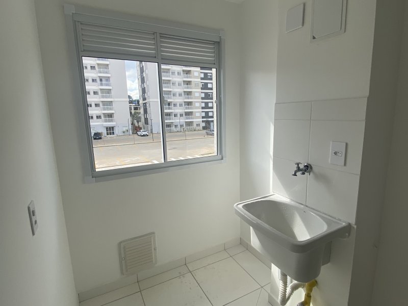Apartamento para alugar Itapark Res. com 49m² e 2 quartos por R$ 1.300 - 1655743063-img-5241.JPG