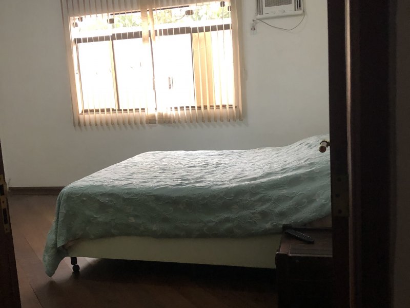 Casa à venda Jardim do Golf I com 400m² e 4 quartos por R$ 1.600.000 - 1944185078-82ba92a8-3adc-456a-acb9-90f3a8251f60.jpeg