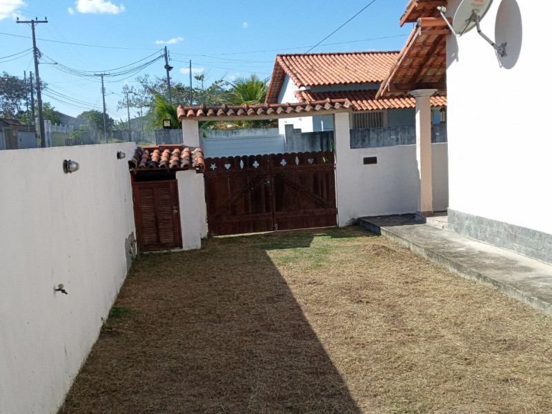 Casa de condomínio à venda Iguabinha com 71m² e 2 quartos por R$ 165.000 - quintal-gramado.jpg