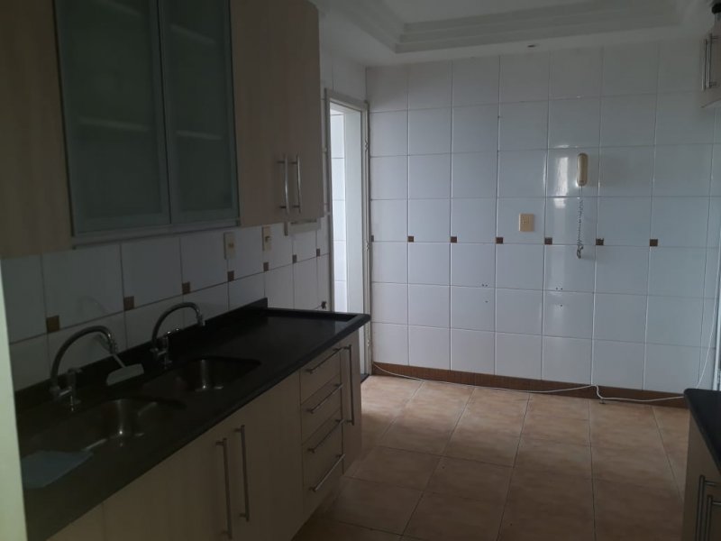Apartamento à venda Centro com 230m² e 4 quartos por R$ 320.000 - 1781425298-4e08843d-e1ae-45cf-aa29-680ddee30504.jpeg