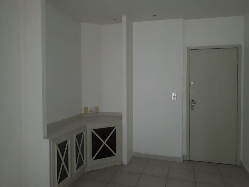 Apartamento à venda Centro com 230m² e 4 quartos por R$ 320.000 - 638504459-d81b9930-dab1-4480-a0bb-fa79f58b8c59.jpeg