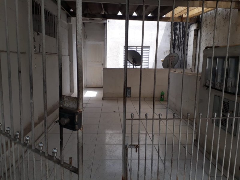 Casa à venda Jardim João XXIII com 250m² e 5 quartos por R$ 500.000 - 1504038593-b137a8a9-463b-4737-baa8-cfdf7d10215f.jpg