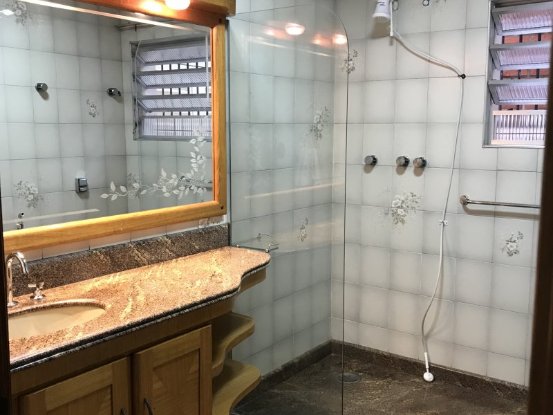 Casa à venda Vila Caminho do Mar com 300m² e 5 quartos por R$ 2.200.000 - 928255753-03a3eb60-de14-427a-8f38-cc7ada373ca3.jpeg