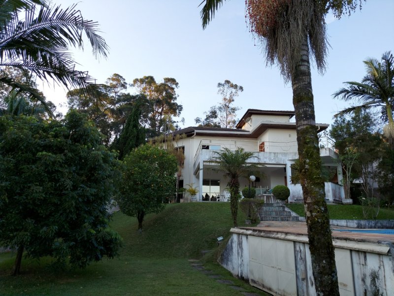 Casa de condomínio à venda Granja Viana com 481m² e 4 quartos por R$ 3.500.000 - 1258002766-0fundos.jpg