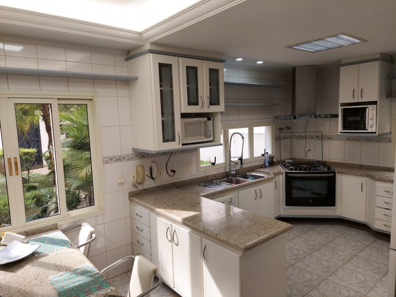 Casa de condomínio à venda Granja Viana com 481m² e 4 quartos por R$ 3.500.000 - 1591415774-1cozinha.jpg
