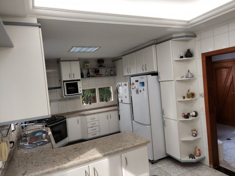 Casa de condomínio à venda Granja Viana com 481m² e 4 quartos por R$ 3.500.000 - 1906362299-1cozinha2.jpg