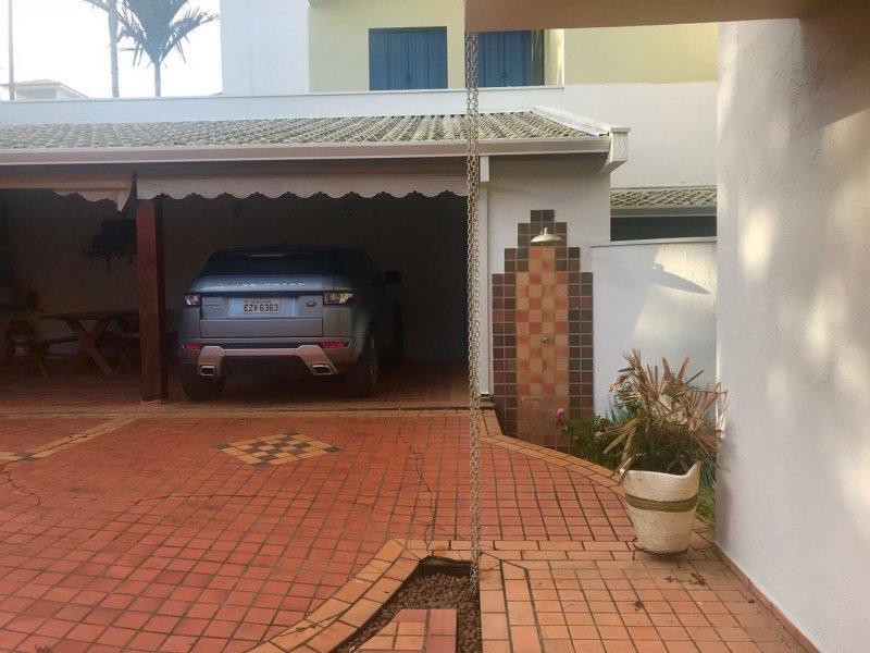 Casa à venda Centro com 300m² e 4 quartos por R$ 700.000 - 1713742791-37db8fbc-e5c8-4e7b-8fbd-51242d3fc023.jpg