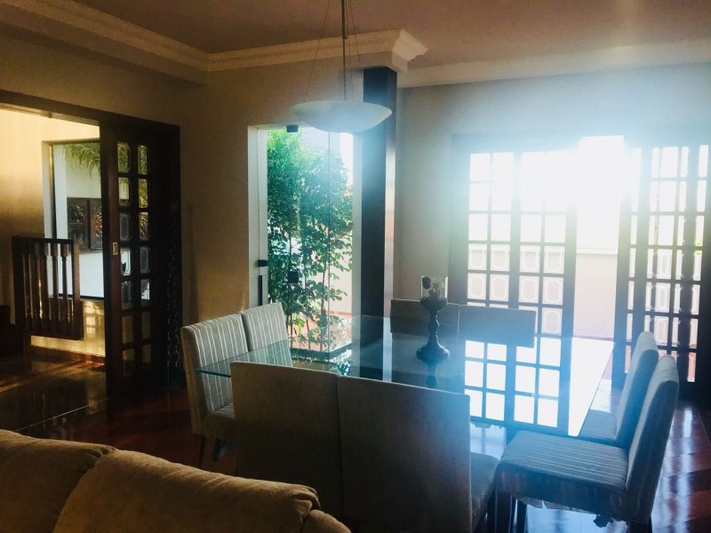 Casa à venda Centro com 300m² e 4 quartos por R$ 700.000 - 350642670-13b39d45-f112-4284-8026-9f1c23f1f7ed.jpg