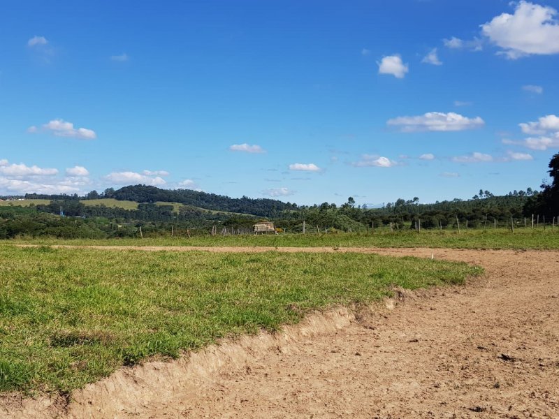 Terreno à venda Bairro Retiro com 1000m² e 1 quarto por R$ 30.000 - 31244414-d5baf50a-6713-4c6d-b3c0-e63637a357ac.jpg