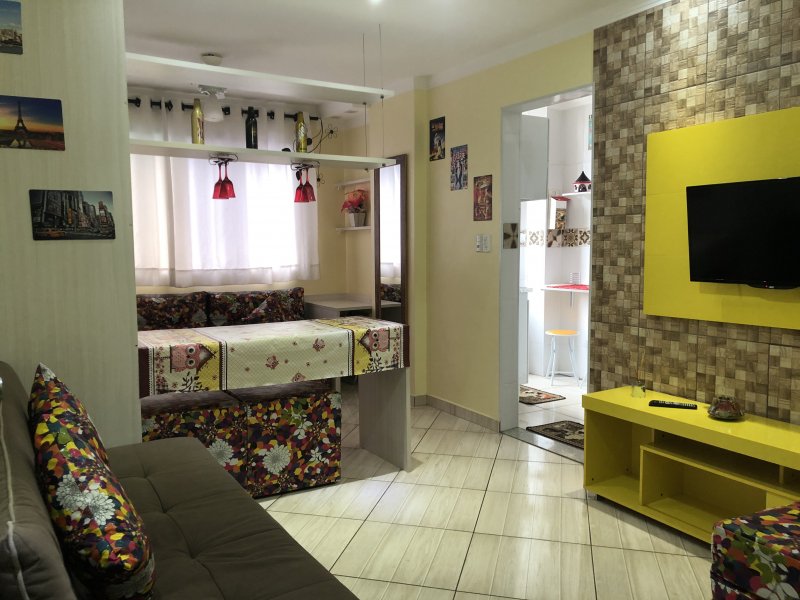 imóvel com 30m² - Gonzaguinha - São Vicente