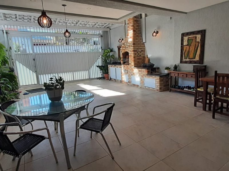 Casa à venda Canto do Forte com 215m² e 4 quartos por R$ 1.100.000 - 1014550593-img-20210616-wa0015.jpg