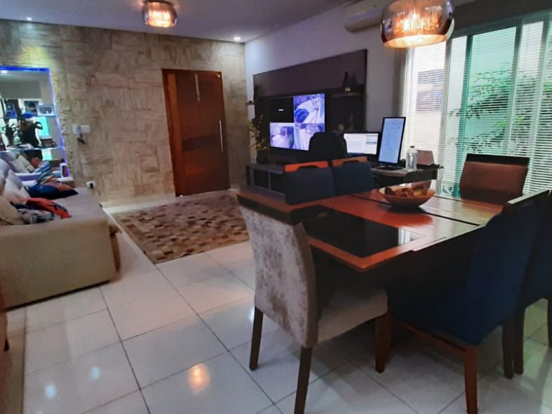 Casa à venda Canto do Forte com 215m² e 4 quartos por R$ 1.100.000 - 439841236-img-20210616-wa0022.jpg