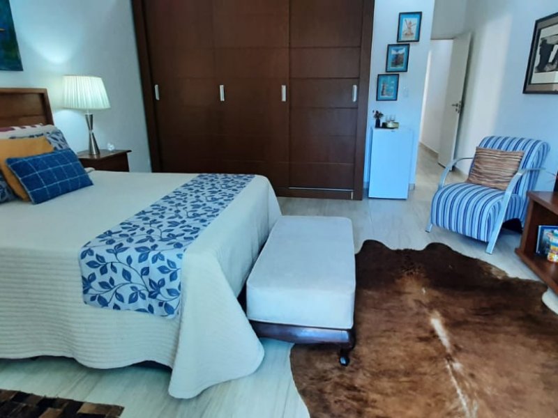 Casa à venda Canto do Forte com 215m² e 4 quartos por R$ 1.100.000 - 725592608-img-20210616-wa0035.jpg