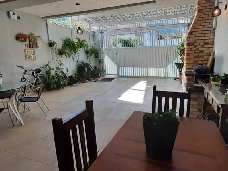 Casa à venda Canto do Forte com 215m² e 4 quartos por R$ 1.100.000 - 892879304-img-20210616-wa0099.jpg