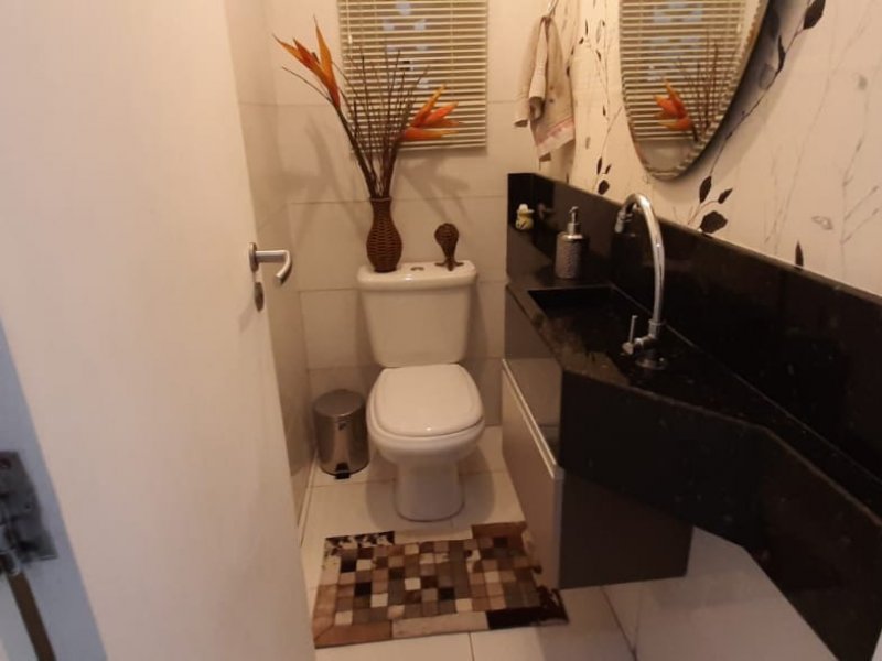Casa à venda Canto do Forte com 215m² e 4 quartos por R$ 1.100.000 - 895305986-img-20210616-wa0006.jpg