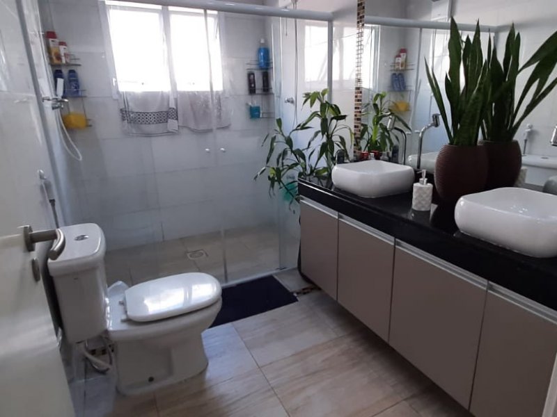 Casa à venda Canto do Forte com 215m² e 4 quartos por R$ 1.100.000 - 933678509-img-20210616-wa0077.jpg