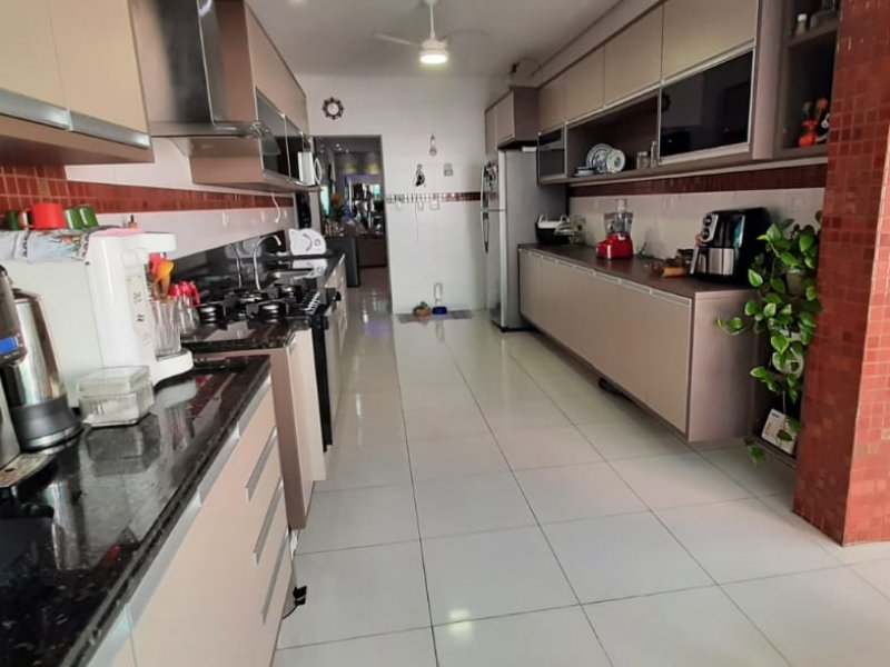 Casa à venda Canto do Forte com 215m² e 4 quartos por R$ 1.100.000 - 957328033-img-20210616-wa0012.jpg