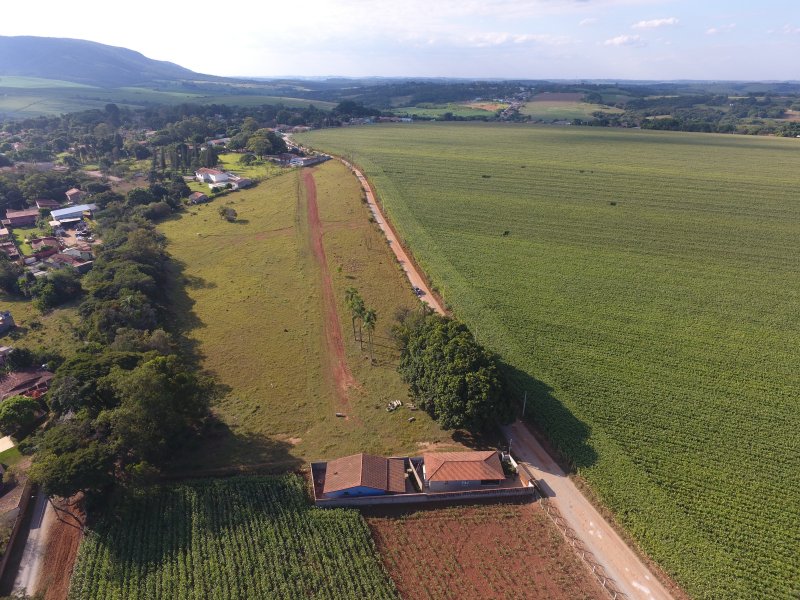 imóvel com 30000m² - Centro - Aracoiaba da Serra