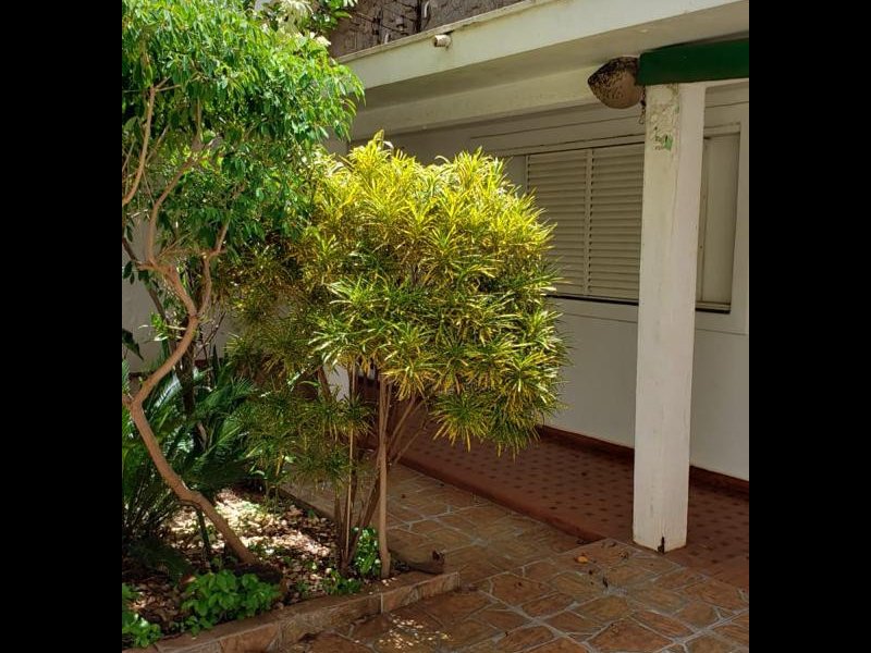 Casa à venda Vila Margarida com 400m² e 4 quartos por R$ 700.000 - 2041298797-791a8c0f-884b-4da8-8e66-532fbea10954.jpeg