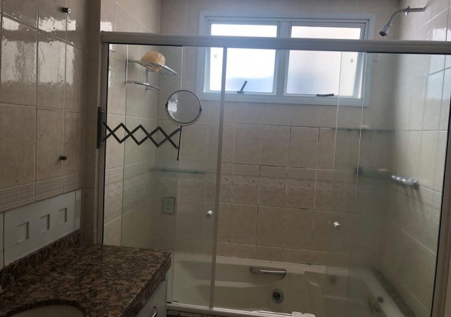 imóvel com 200m²