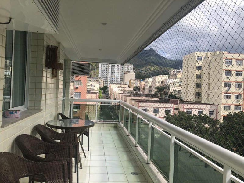 Apartamento à venda Barra da Tijuca com 200m² e 4 quartos por R$ 980.000 - 1588957321-52d9e81f-af44-43f6-bd3f-be5804fcb88f.jpeg